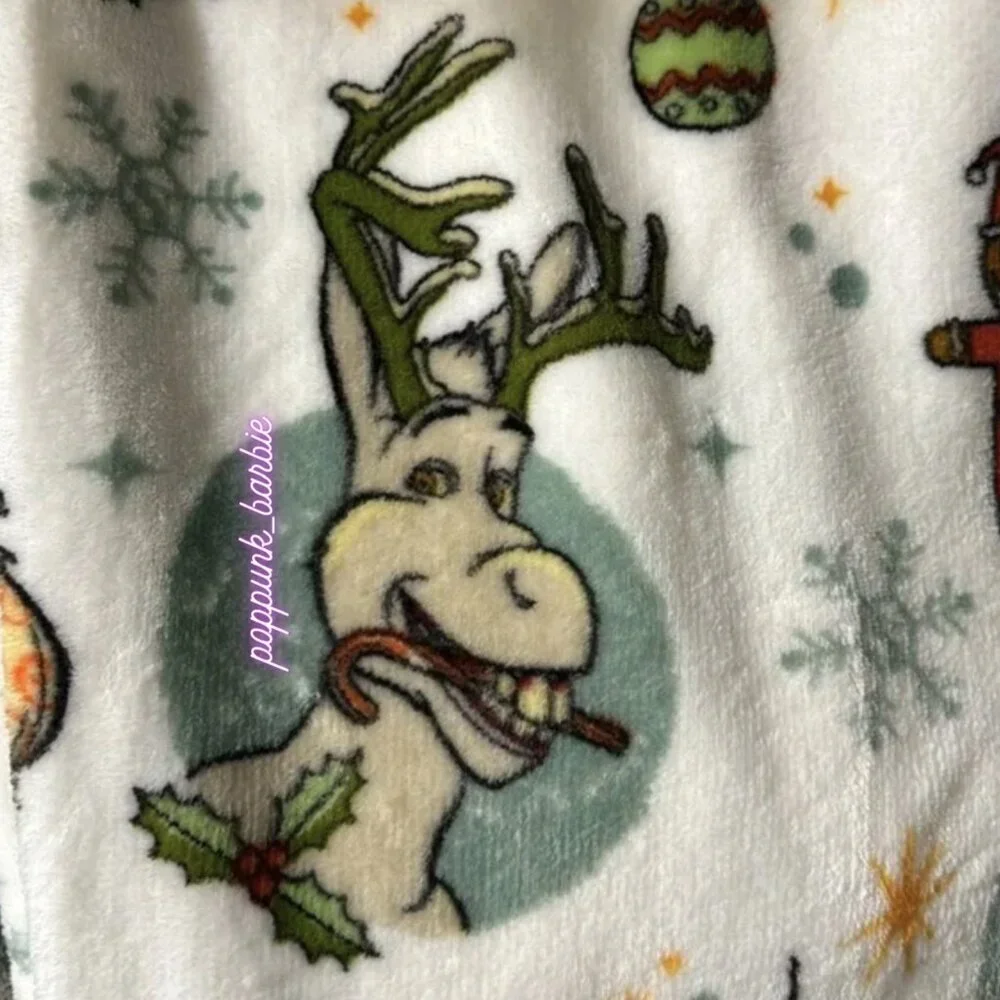 Shrek Christmas Blanket Throw 50x70 Donkey Puss Gingy Holiday Plush‎ NWT